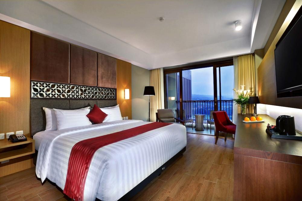 Aston Sentul Lake Resort & Conference Center Bogor Exteriör bild