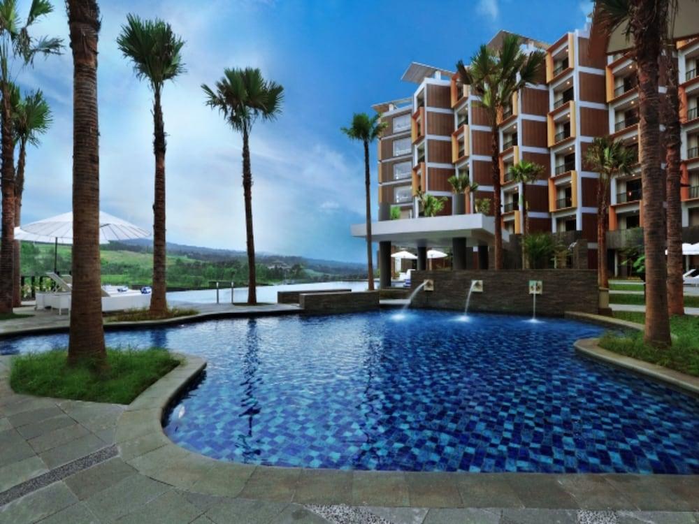 Aston Sentul Lake Resort & Conference Center Bogor Exteriör bild