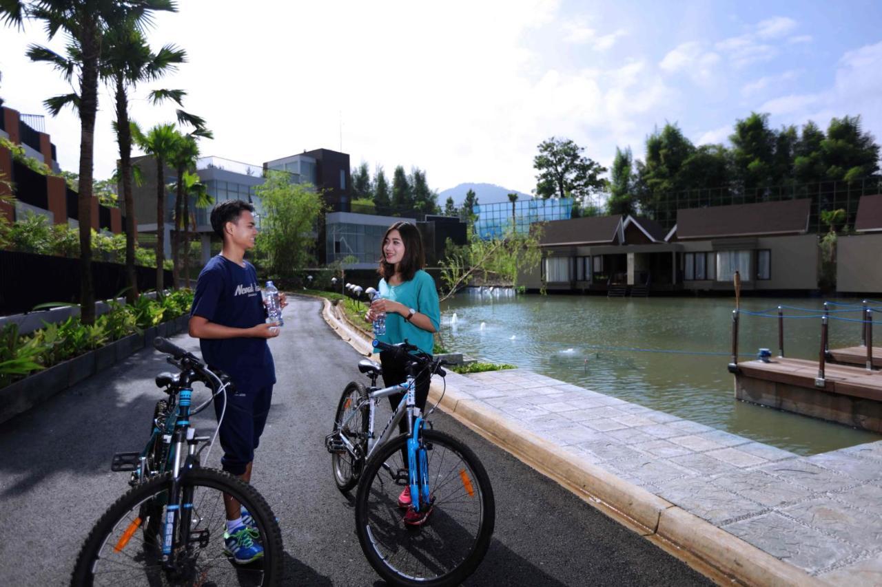 Aston Sentul Lake Resort & Conference Center Bogor Exteriör bild