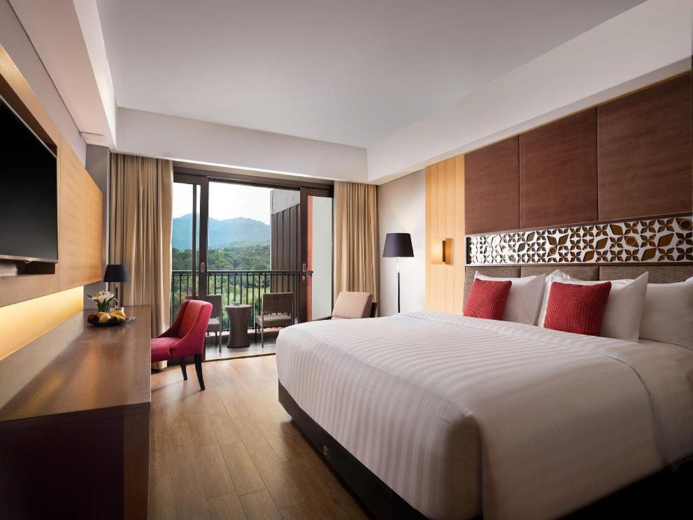 Aston Sentul Lake Resort & Conference Center Bogor Exteriör bild