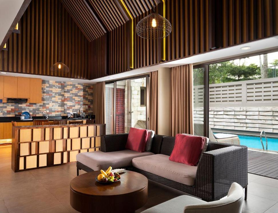 Aston Sentul Lake Resort & Conference Center Bogor Exteriör bild