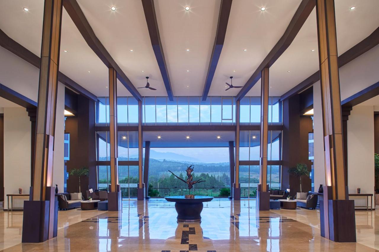 Aston Sentul Lake Resort & Conference Center Bogor Exteriör bild